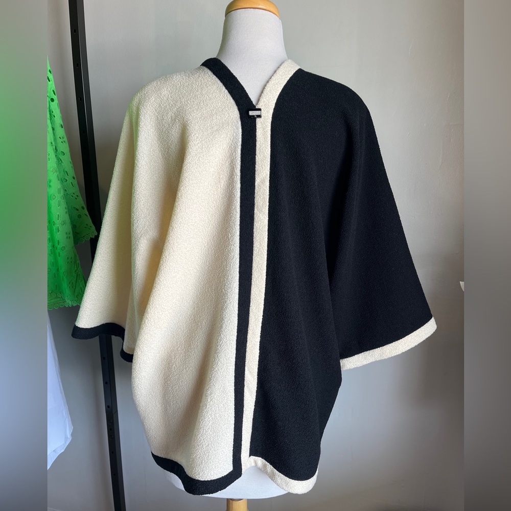 Chanel 12c Runway Black Ecru Color Block Wool Jac… - image 3